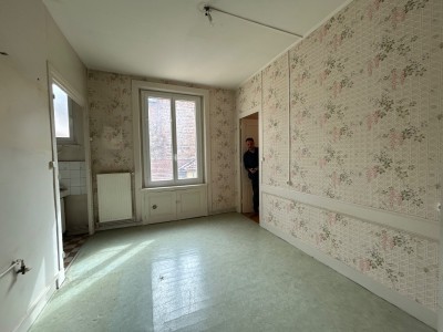 APPARTEMENT T3 A VENDRE - ST ETIENNE FACULTE   CENTRE DEUX - 82 m2 - 89 000 &euro;