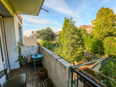 APPARTEMENT T3 A VENDRE - ST ETIENNE FACULTE   CENTRE DEUX - 81.6 m2 - 95 000 &euro;