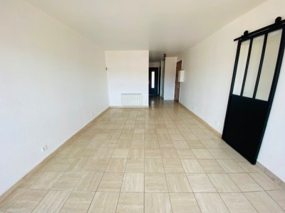 APPARTEMENT T3 - ST ETIENNE FAURIEL - 69.37 m2 - 126000€
