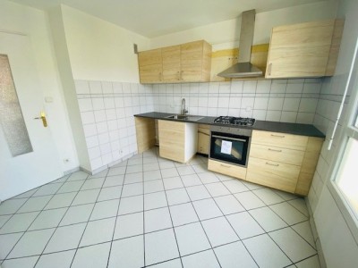 APPARTEMENT T3 - ST ETIENNE FAURIEL - 69.37 m2 - 126000€