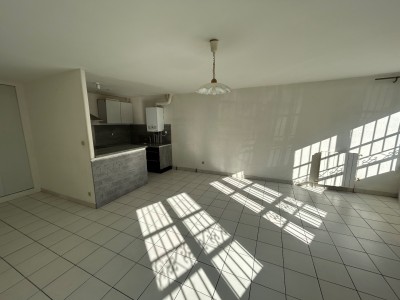 APPARTEMENT T3 - ST ETIENNE FAURIEL - 67 m2 - VENDU