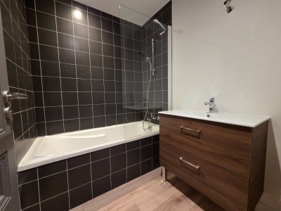 APPARTEMENT T3 A VENDRE - ST ETIENNE FAURIEL - 69.07 m2 - 120 000 €