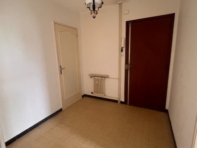 APPARTEMENT T3 A VENDRE - ST ETIENNE FAURIEL - 64 m2 - 75 000 &euro;