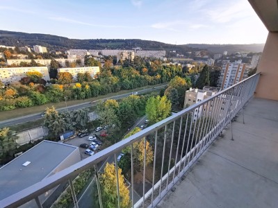 APPARTEMENT T3 A VENDRE - ST ETIENNE FAURIEL - 63 m2 - 87 000 €