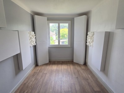 APPARTEMENT T3 A VENDRE - ST ETIENNE FAURIEL - 64 m2 - 85 000 &euro;