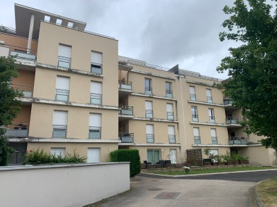 APPARTEMENT T3 A VENDRE - ST ETIENNE FAURIEL - 63.63 m2 - 140 000 &euro;