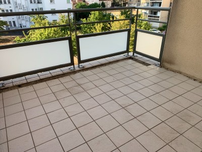 APPARTEMENT T3 A VENDRE - ST ETIENNE FAURIEL - 63.63 m2 - 140 000 &euro;