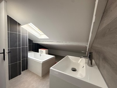 APPARTEMENT T3 A VENDRE - ST ETIENNE FAURIEL - 105.4 m2 - 115 000 &euro;
