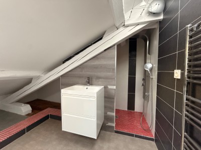 APPARTEMENT T3 A VENDRE - ST ETIENNE FAURIEL - 105.4 m2 - 115 000 &euro;