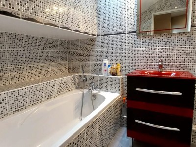 APPARTEMENT T3 A VENDRE - ST ETIENNE HYPER CENTRE - 59 m2 - 99 000 €