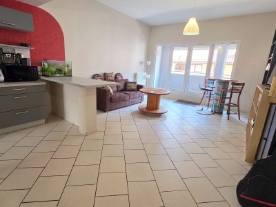 APPARTEMENT T3 A VENDRE - ST ETIENNE JACQUARD - 65.93 m2 - 130 500 &euro;