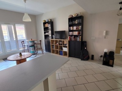 APPARTEMENT T3 A VENDRE - ST ETIENNE JACQUARD - 65.93 m2 - 130 500 &euro;