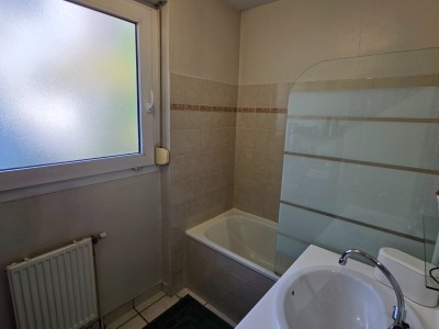 APPARTEMENT T3 A VENDRE - ST ETIENNE JACQUARD - 65.93 m2 - 130 500 &euro;