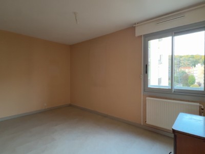 APPARTEMENT T3 A VENDRE - ST ETIENNE JACQUARD - 66.43 m2 - 85 000 €