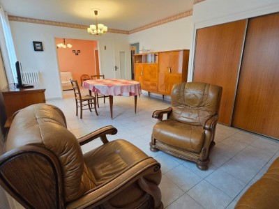 APPARTEMENT T3 A VENDRE - ST ETIENNE JACQUARD - 62.21 m2 - 79 000 &euro;