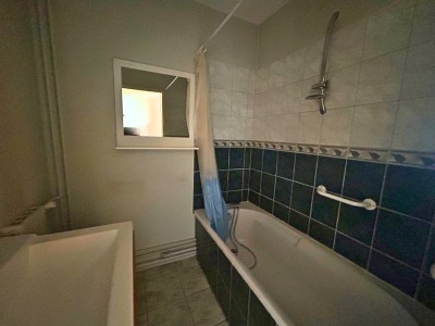 APPARTEMENT T3 A VENDRE - ST ETIENNE LA METARE - 71.6 m2 - 64�000�&euro;