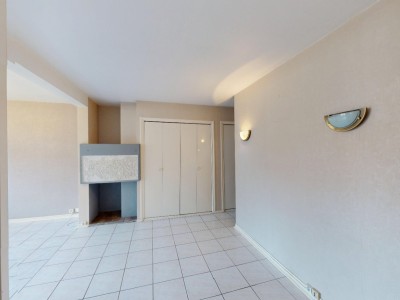 APPARTEMENT T3 - ST ETIENNE MONTHIEU - 70.48 m2 - VENDU