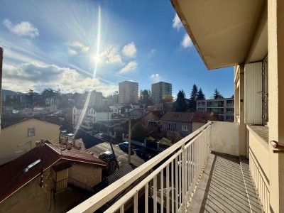Appartement T3 avec balcon et garage A VENDRE - ST ETIENNE MONTPLAISIR - 63.91 m2 - 75�000�&euro;