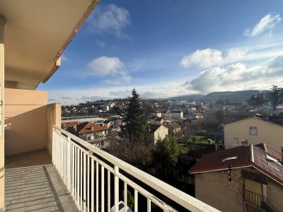Appartement T3 avec balcon et garage A VENDRE - ST ETIENNE MONTPLAISIR - 63.91 m2 - 75�000�&euro;