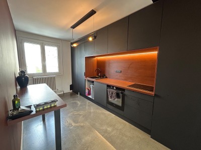 APPARTEMENT T3 A VENDRE - ST ETIENNE MONTPLAISIR - 70 m2 - 105 000 &euro;