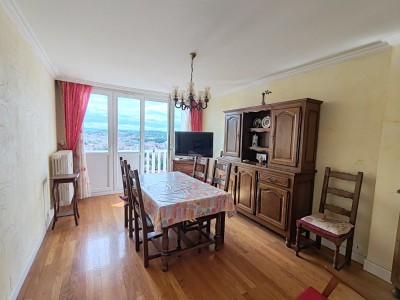 APPARTEMENT T3 A VENDRE - ST ETIENNE MONTPLAISIR - 62 m2 - 63 000 €