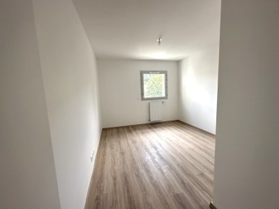 APPARTEMENT T3 A VENDRE - ST ETIENNE SOLAURE - 80.3 m2 - 229000€