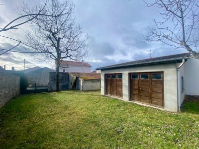 Appartement A VENDRE - STE SIGOLENE - 77 m2 - 42 000 €