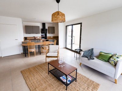 APPARTEMENT T3 - VEAUCHE - 75.1 m2 - 239000€