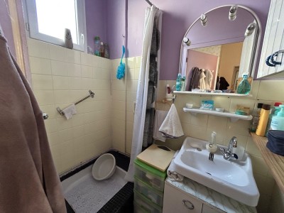 APPARTEMENT T3 A VENDRE - VILLARS - 66 m2 - 65 000 €