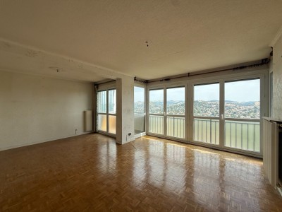 APPARTEMENT T3 A VENDRE - VILLARS - 84.85 m2 - 75 000 €