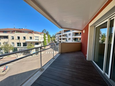4 pièces avec Terrasse et Garage A LOUER - ANDREZIEUX BOUTHEON Place du Forez - 92.67 m2 - 990 € charges comprises par mois