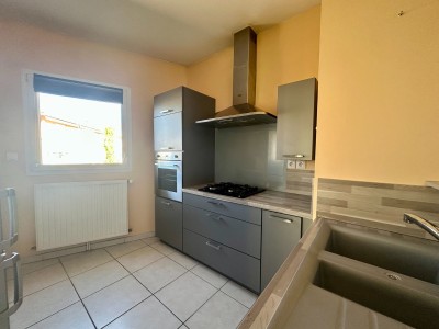 4 pièces avec Terrasse et Garage A LOUER - ANDREZIEUX BOUTHEON Place du Forez - 92.67 m2 - 990 € charges comprises par mois