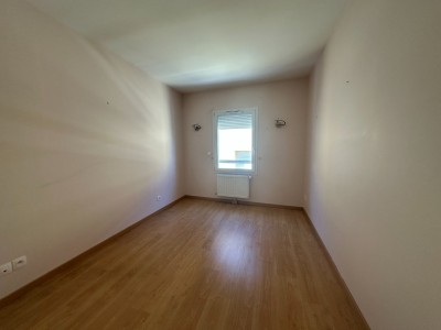 4 pièces avec Terrasse et Garage A LOUER - ANDREZIEUX BOUTHEON Place du Forez - 92.67 m2 - 990 € charges comprises par mois