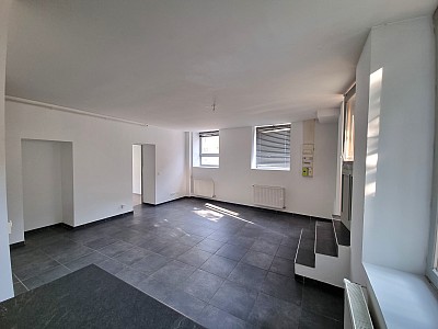 APPARTEMENT T4 A LOUER - ST ETIENNE BAS FAURIEL/PLACE ST ROCH - 70.15 m2 - 600 &euro; charges comprises par mois