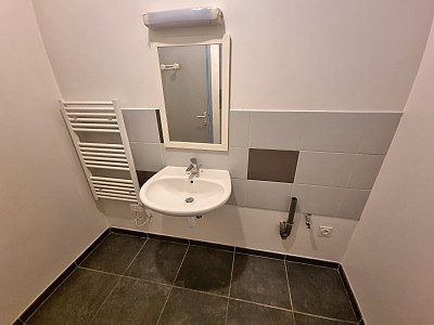 APPARTEMENT T4 A LOUER - ST ETIENNE BAS FAURIEL/PLACE ST ROCH - 70.15 m2 - 600 &euro; charges comprises par mois