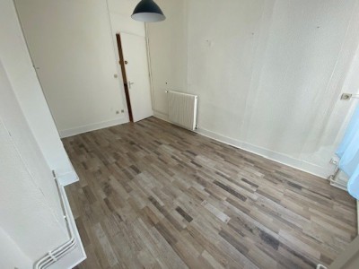 APPARTEMENT T4 - ST ETIENNE CENTRE VILLE - 94.64 m2 - LOUÉ