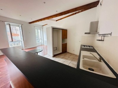 APPARTEMENT T4 A LOUER - ST ETIENNE DES HALLES / LES URSULES - 105.64 m2 - 905€ charges comprises par mois