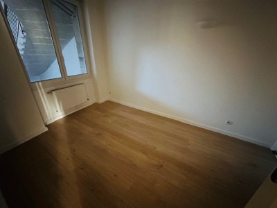 APPARTEMENT T4 A LOUER - ST ETIENNE DES HALLES / LES URSULES - 105.64 m2 - 800€ charges comprises par mois