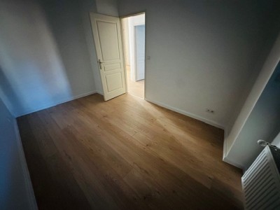 APPARTEMENT T4 A LOUER - ST ETIENNE DES HALLES / LES URSULES - 105.64 m2 - 800€ charges comprises par mois