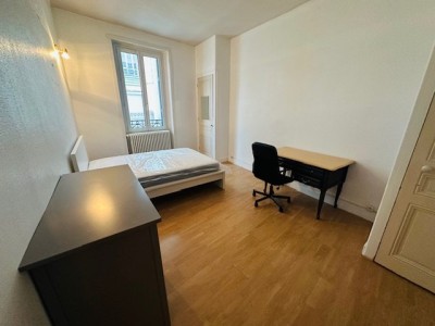 4 Pi�ces Meubl� avec Terrasse A LOUER - ST ETIENNE FAURIEL/ST ROCH - 90.5 m2 - 830�&euro; charges comprises par mois