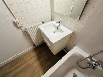 4 pièces en Duplex A LOUER - ST ETIENNE HAUT DE JACQUARD - 86.23 m2 - 620 € charges comprises par mois