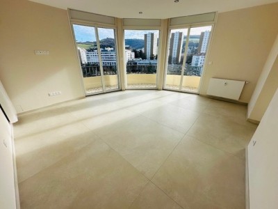 APPARTEMENT T4 A LOUER - ST ETIENNE PLACE BELLEVUE - 88.39 m2 - 1 000 € charges comprises par mois