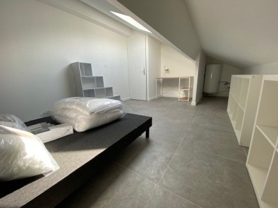 Duplex A LOUER - ST ETIENNE Place Peuple/Grenette - 42.49 m2 - 604 € charges comprises par mois