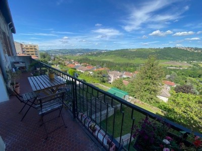 APPARTEMENT T4 - ST GENEST LERPT - 119.9 m2 - LOUÉ