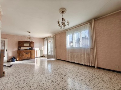APPARTEMENT T4 A VENDRE - LA RICAMARIE - 71.76 m2 - 55 000 &euro;