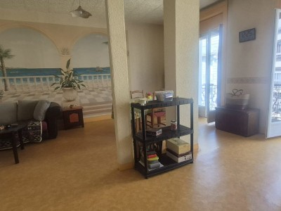 APPARTEMENT T4 A VENDRE - LE CHAMBON FEUGEROLLES - 117 m2 - 69 900 &euro;