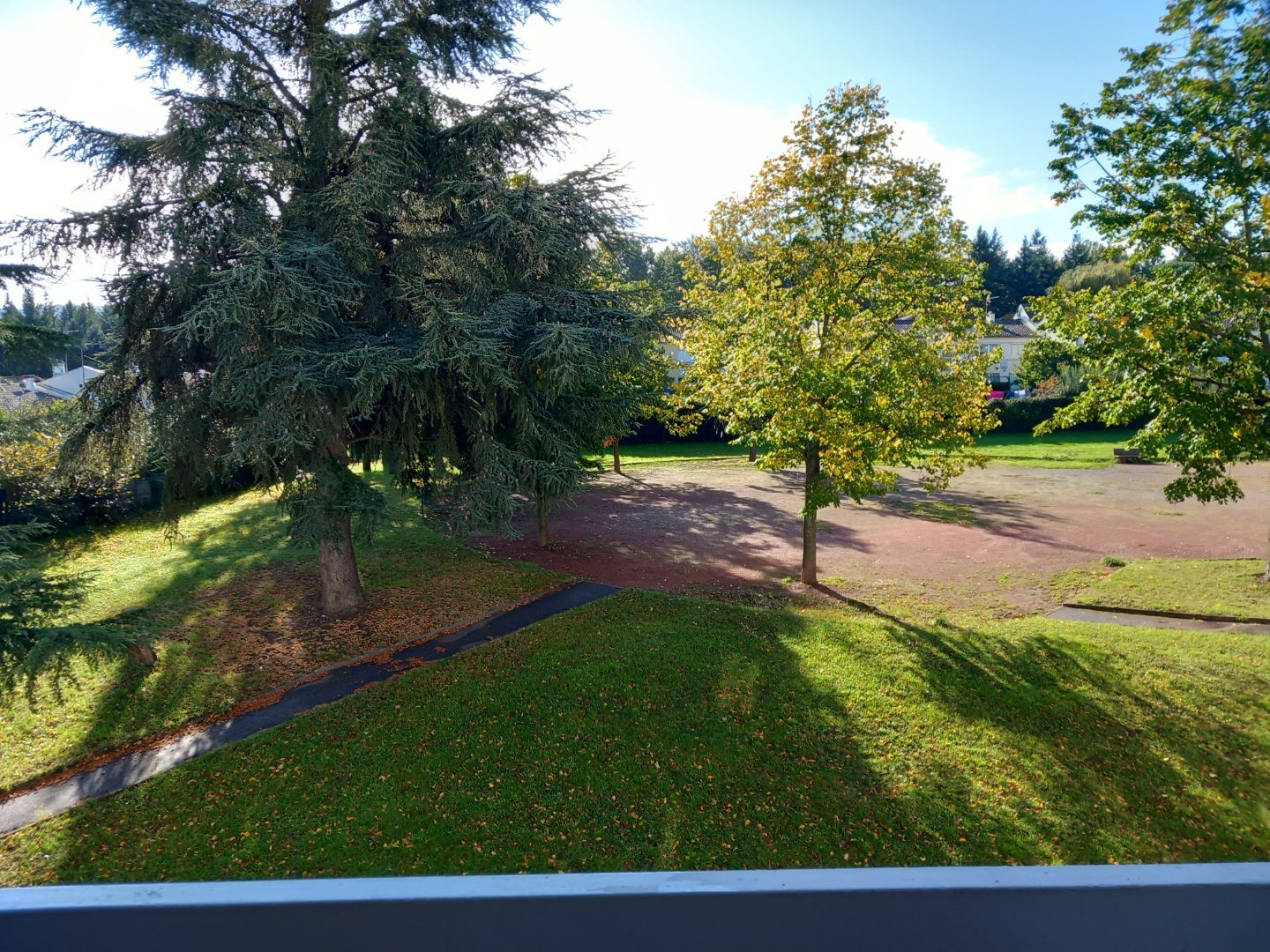 APPARTEMENT T4 AVEC TERRASSE - RIVE DE GIER - 79.31 m2 - VENDU