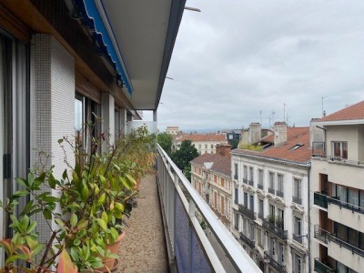 APPARTEMENT - ST ETIENNE BADOUILLERE - 106.5 m2 - 169000€