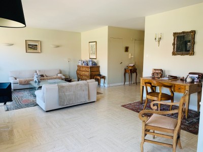 APPARTEMENT - ST ETIENNE BADOUILLERE - 106.5 m2 - 169000€