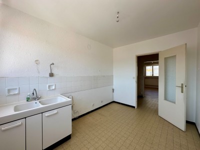APPARTEMENT T4 A VENDRE - ST ETIENNE BELLEVUE - 67.78 m2 - 74000€